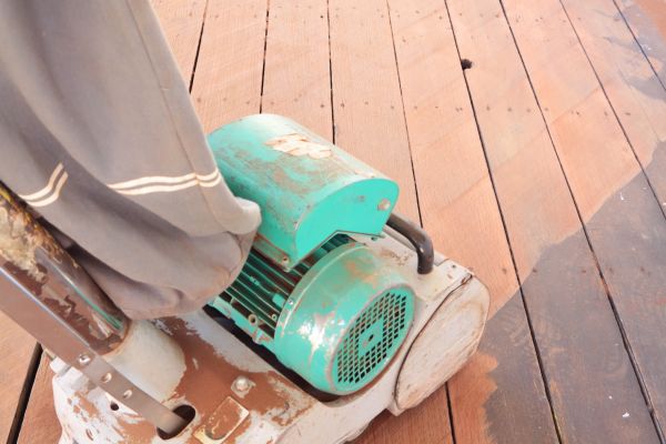 Outdoor Deck Sanding